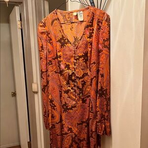 Vintage 70s Paisley Print V-Neck Dress